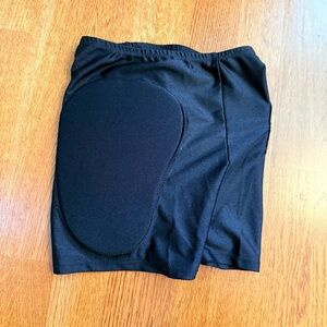 Jerry's Black Protective Shorts Figure Skating Youth Medium/Large Black